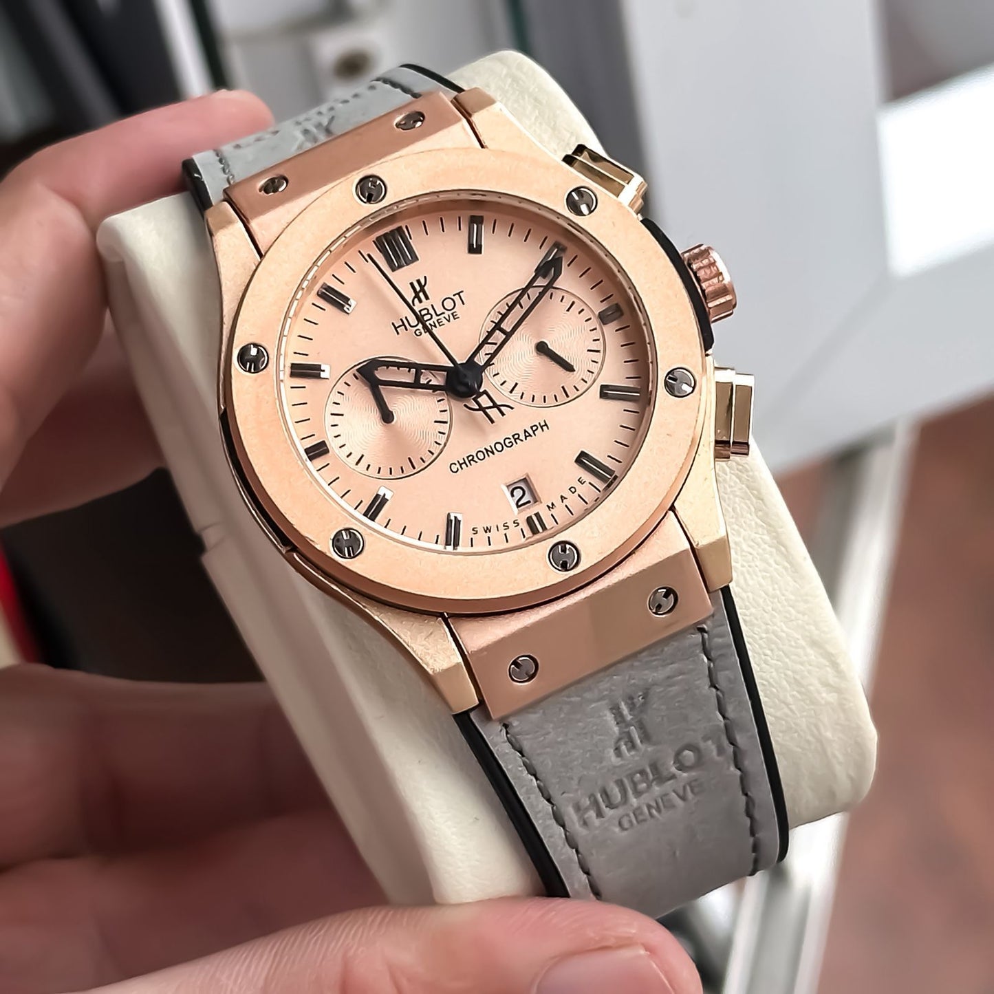 Erawrist HUB Big Bang in Rosegold with Green fibre strap luxury watch