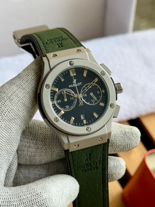 Hublot Classic Fusion - Analog Watch HB1002