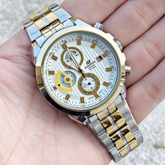 Casio Edifice EFR-556: Dynamic Chronograph