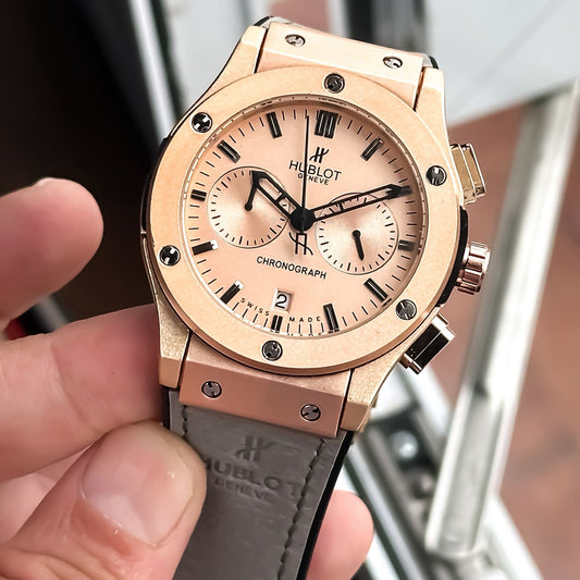 HUBLOT Big Bang in Rosegold with Green fibre strap luxury watch